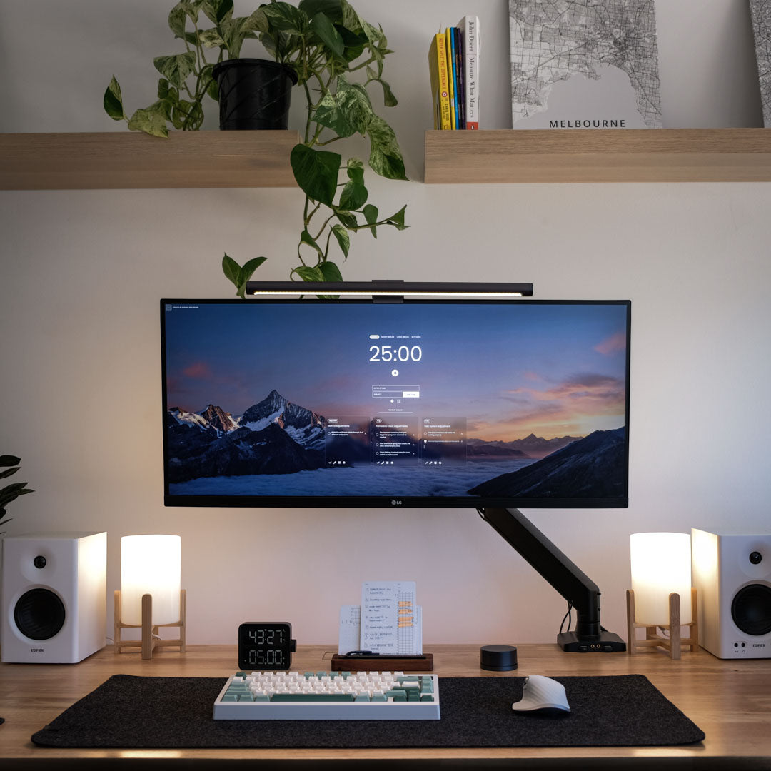 Desk Setup Essentials Kit | Minimal Desk Setups